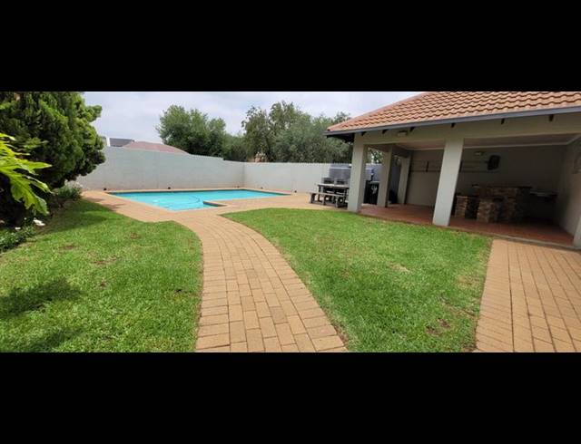 3 BEDROOM TOWNHOUSE FOR SALE IN VERWOERDPARK